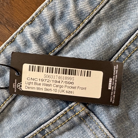 PrettyLittleThing Light Blue Denim Mini Skirt - Picture 3 of 4